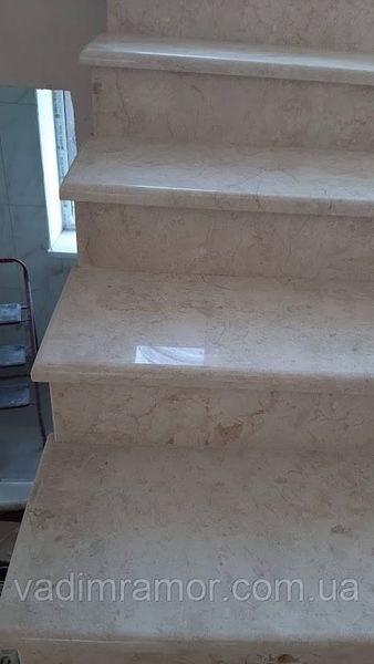 Мраморные ступени, Crema Delicato, изготовление, монтаж 80 фото